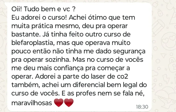 Print de WhatsApp com o depoimento de Ingrid Eyng sobre o curso Blefaroplastia com Laser e Resurfacing com CO2