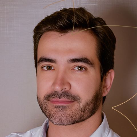 Dr. Carlos Thiesen, professor(a) do New Face Institute