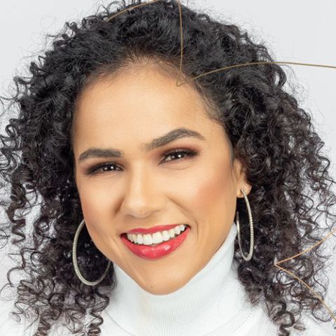 Dra. Marcela Bueno, professor(a) do New Face Institute